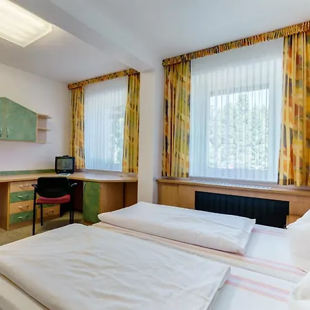 Sportpension Muehlleithen Hostel *